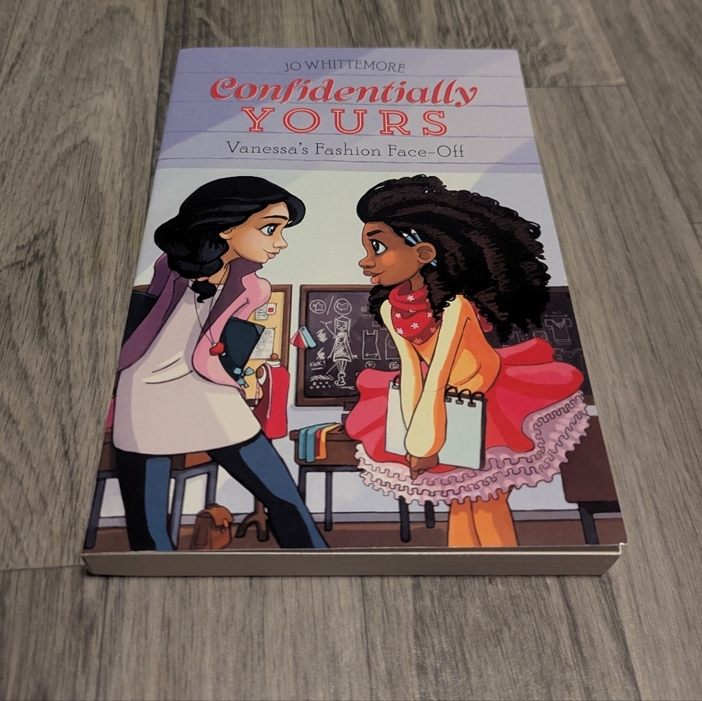 Confidentially Yours: Vanessa's Fashion Face-off Paperback Book By Jo Whittemore
